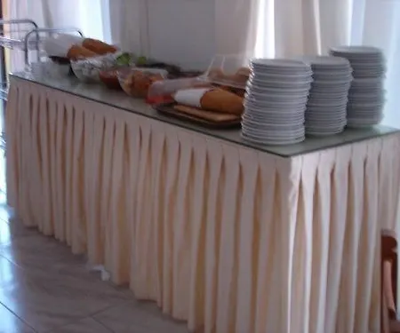 Tina Flora Hotel