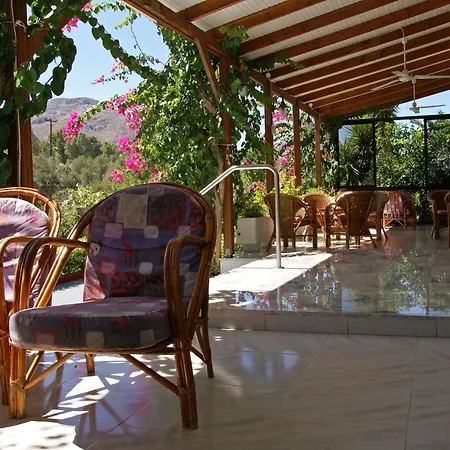 Hotel Tina Flora