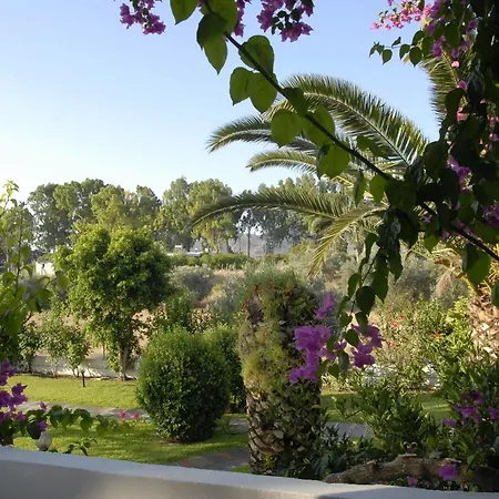 Hotel Tina Flora 3*