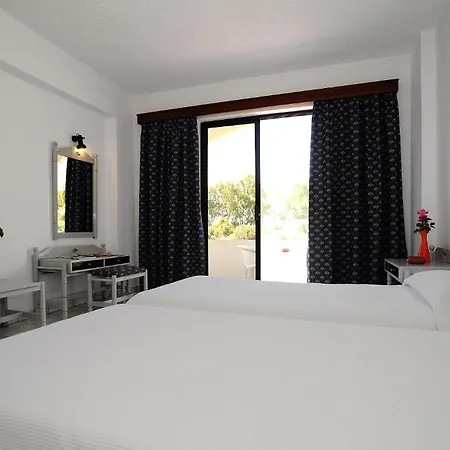Tina Flora Hotel