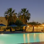 فندق Tina Flora كولومبيا